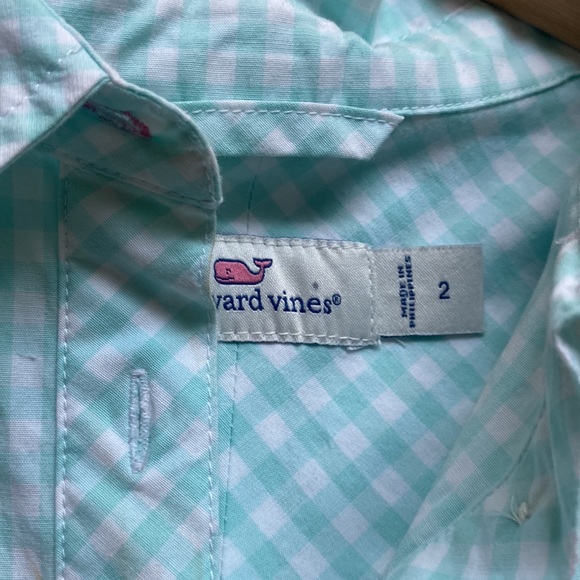 Vineyard vines, short sleeve button down - Picture 3 of 4